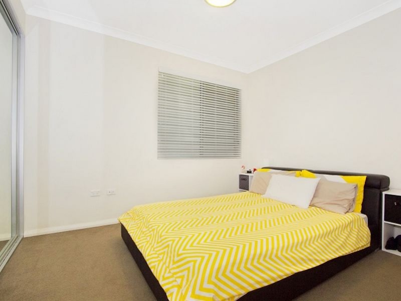 13/28-30 Jenner Street, Baulkham Hills NSW 2153