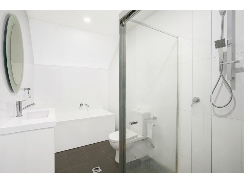 7/166- 170 Targo Road, Girraween NSW 2145