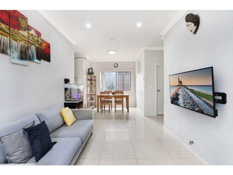 7/166- 170 Targo Road, Girraween NSW 2145