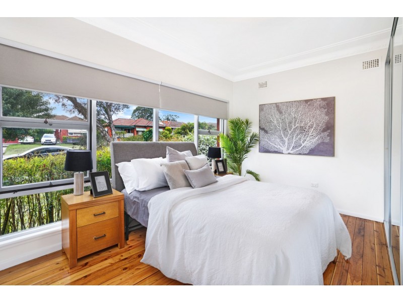 38 Bryson Street, Toongabbie NSW 2146