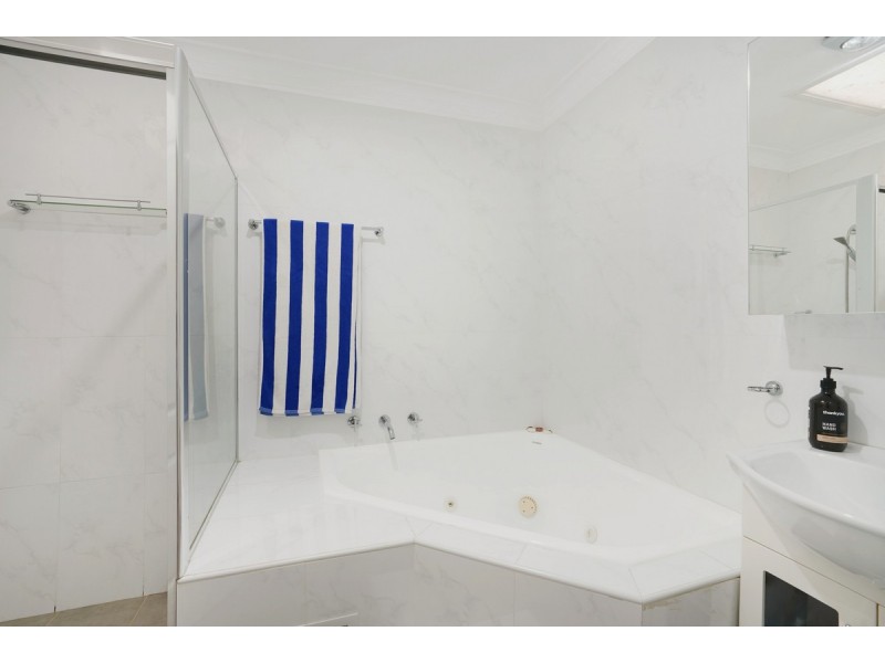 133/40 Strathalbyn Drive, Oatlands NSW 2117