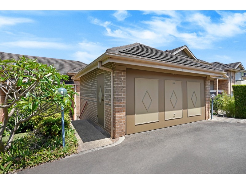 133/40 Strathalbyn Drive, Oatlands NSW 2117