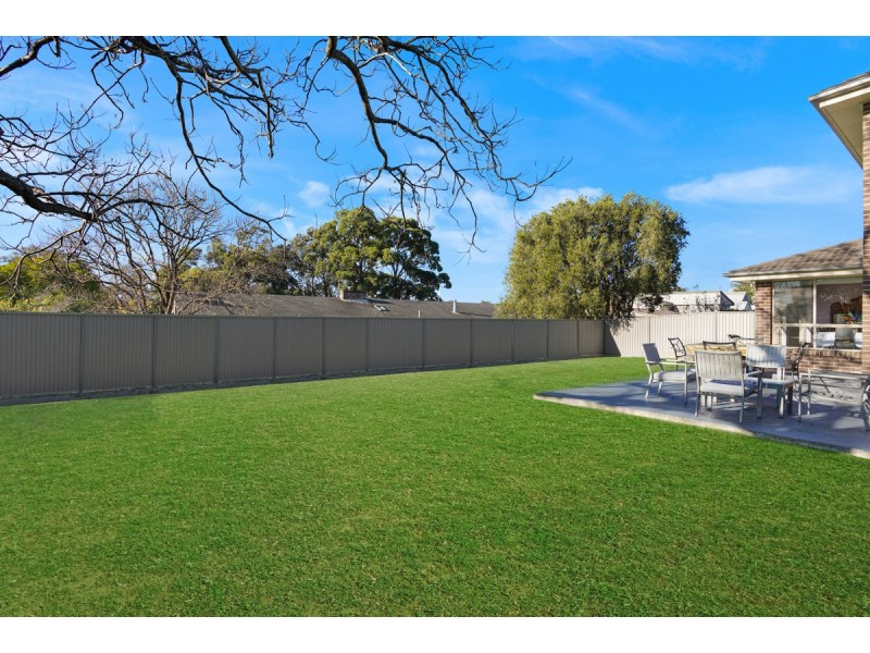 50 Fishburn Crescent, Castle Hill NSW 2154