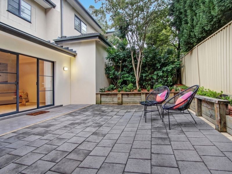 8/3 Christopher Street, Baulkham Hills NSW 2153