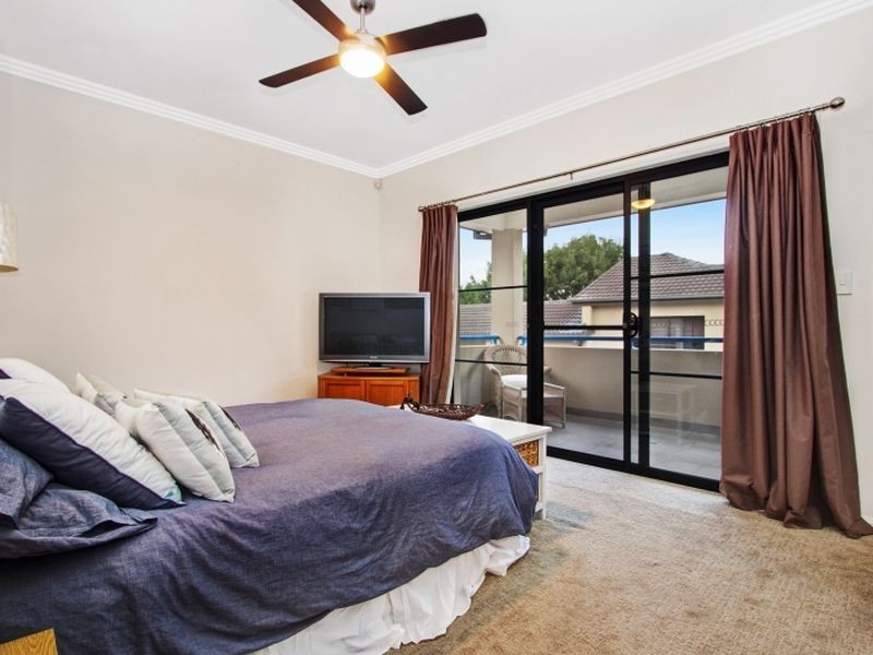 8/3 Christopher Street, Baulkham Hills NSW 2153