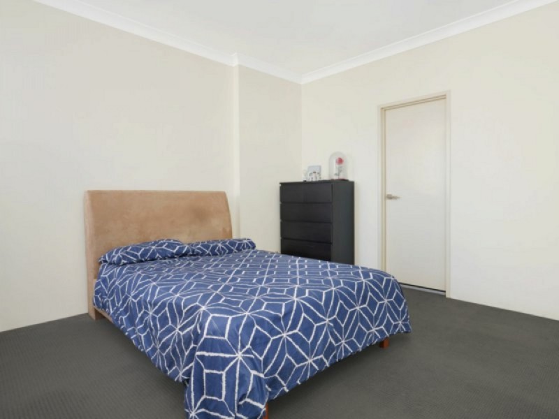 8/24-28 Mons Road, Westmead NSW 2145