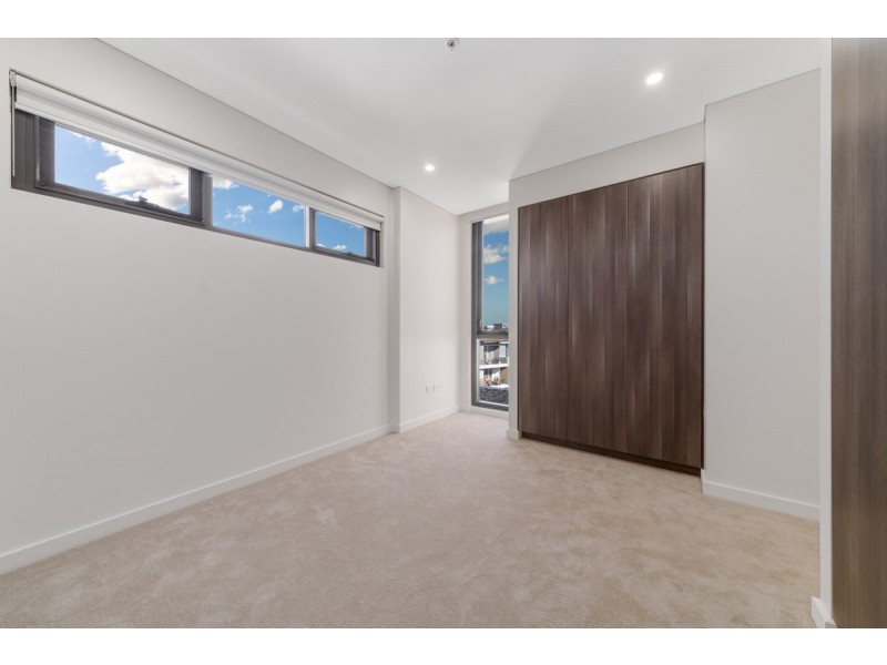 701/11 Fishburn Crescent, Castle Hill NSW 2154