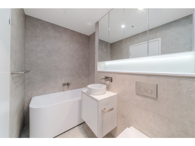 701/11 Fishburn Crescent, Castle Hill NSW 2154