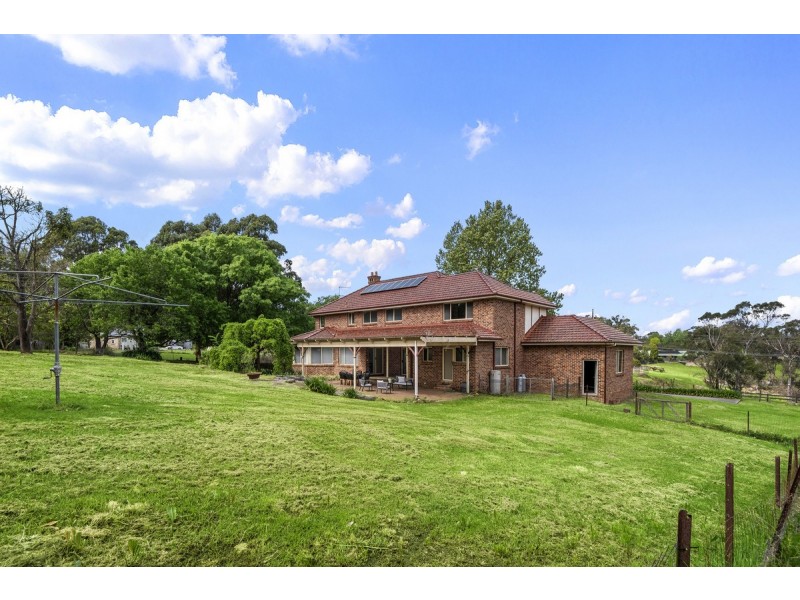 1 Hilton Road, Kenthurst NSW 2156