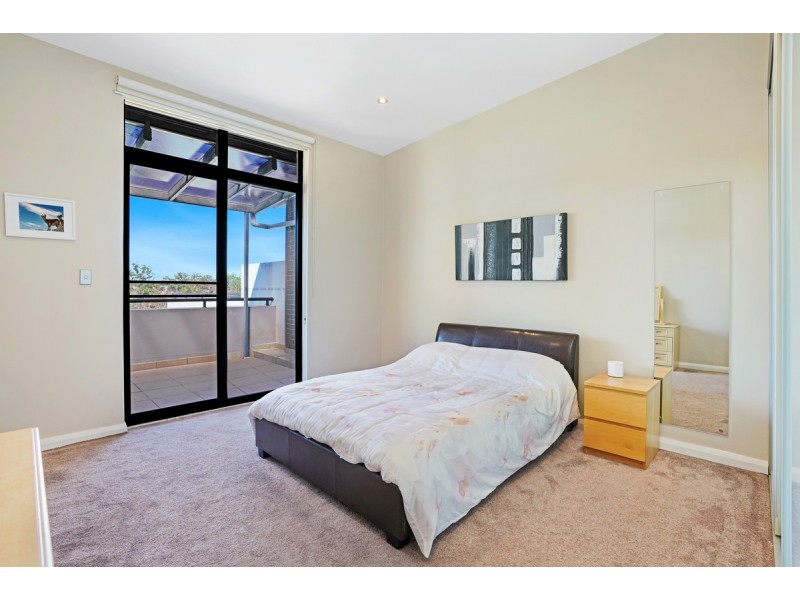 68/2-4 Purser Avenue, Castle Hill NSW 2154