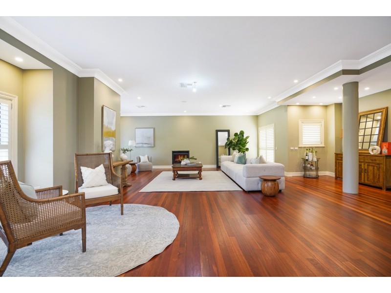 54 Balintore Drive, Castle Hill NSW 2154