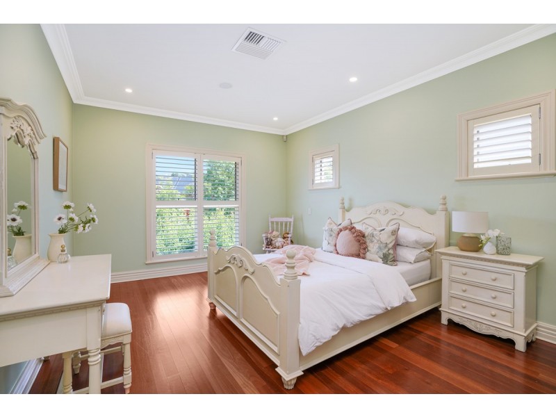 54 Balintore Drive, Castle Hill NSW 2154