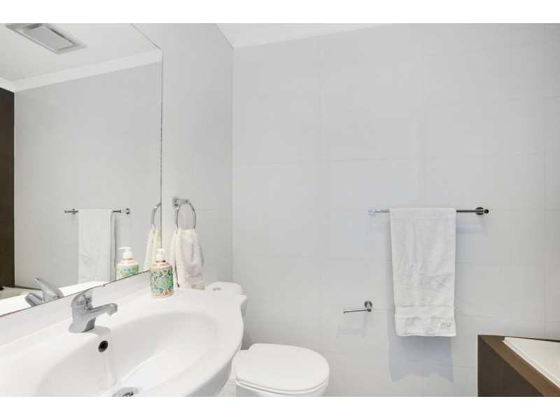 8/50 Nijong Drive, Pemulwuy NSW 2145