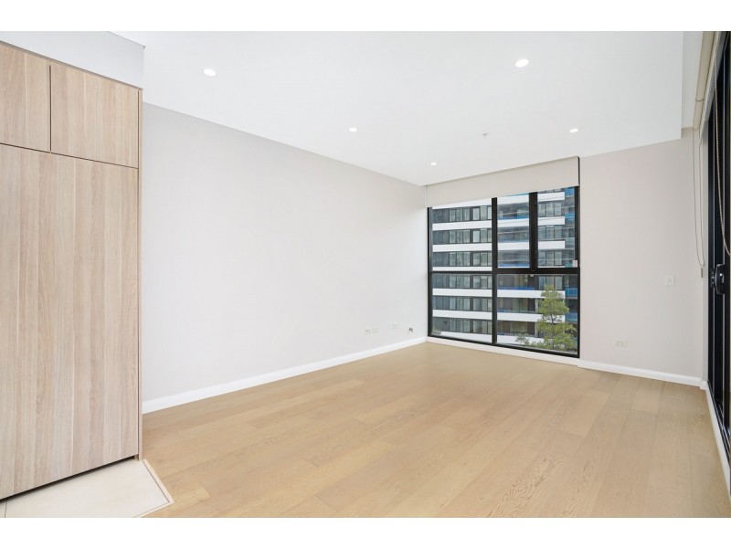 403/7 Maple Tree Road, Westmead NSW 2145