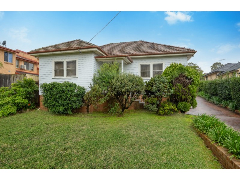 11 Chelsea Avenue, Baulkham Hills NSW 2153