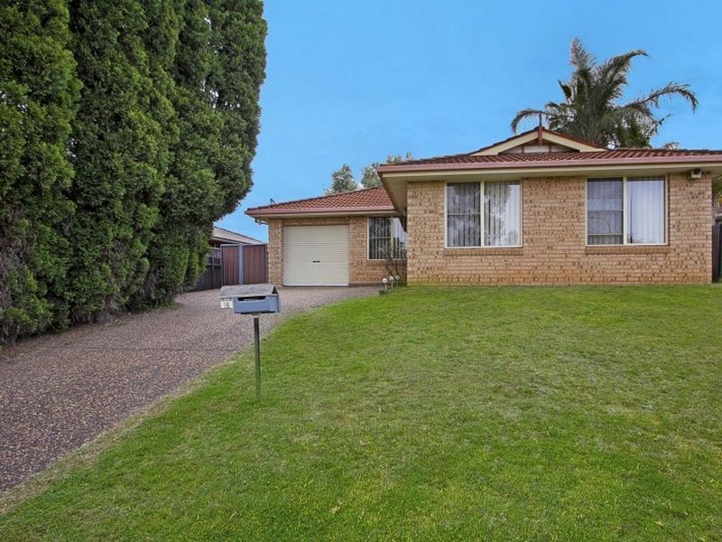 16 Bluff St, Green Valley NSW 2168