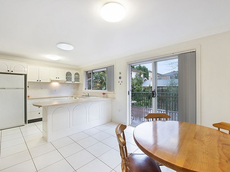 2/2A Aiken rd, West Pennant Hills NSW 2125
