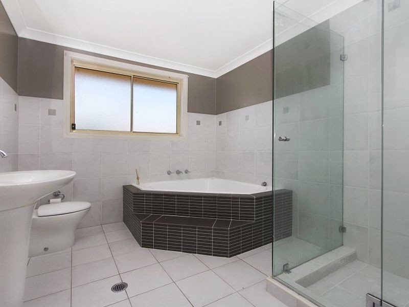 3 Crestview Drive, Glenwood NSW 2768