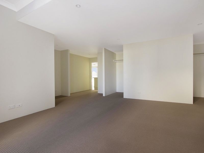 A2/24 -28 Mons Rd, Westmead NSW 2145