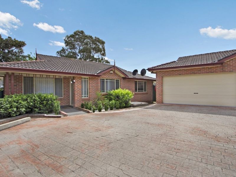 13/12 Pamela Place, Girraween NSW 2145