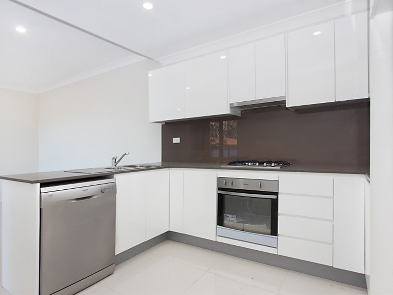 Apartment 13/2-4 Octavia Street, Toongabbie NSW 2146