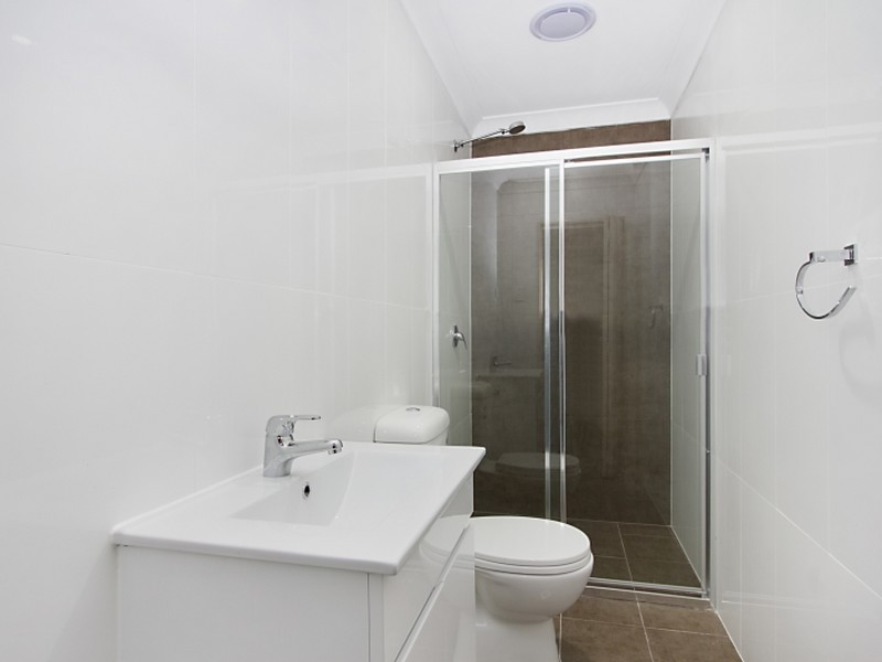 Apartment 13/2-4 Octavia Street, Toongabbie NSW 2146