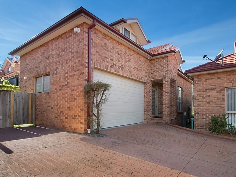 2/67-69 Railway St, Baulkham Hills NSW 2153