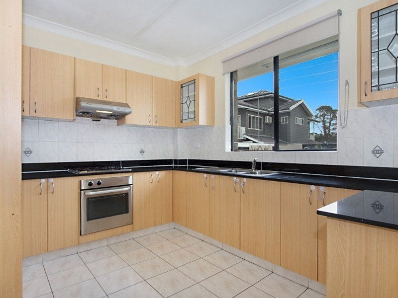 Villa 9/8-12 Fitzwilliam Road, Old Toongabbie NSW 2146