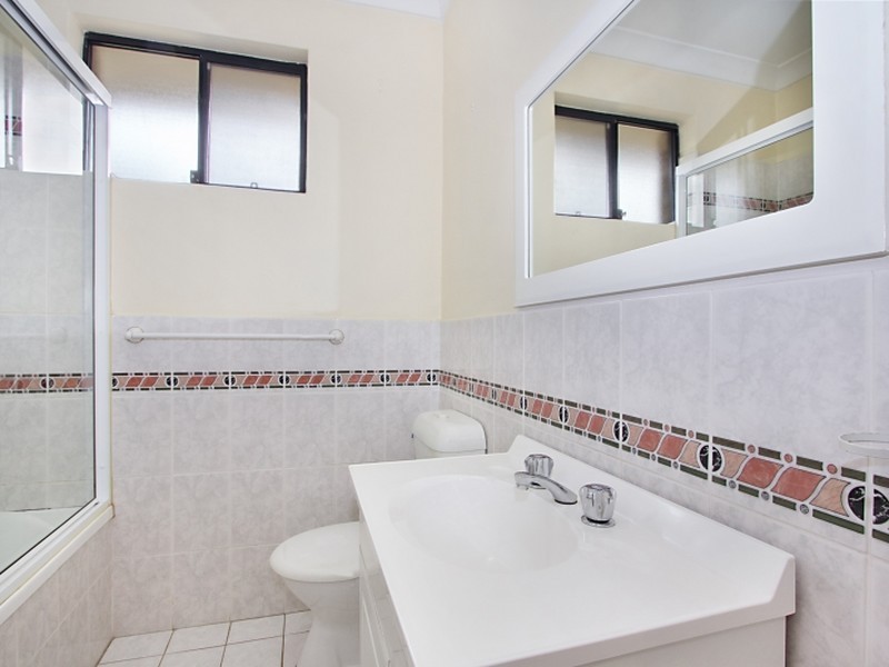 Villa 9/8-12 Fitzwilliam Road, Old Toongabbie NSW 2146