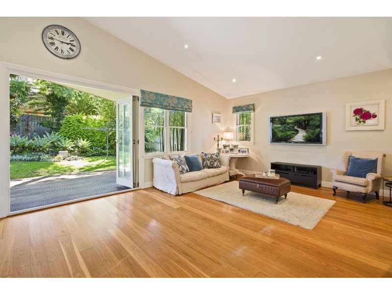 28 Rutland Avenue, Castlecrag NSW 2068