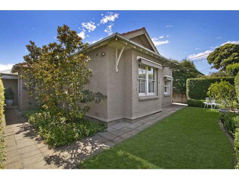 19 Fourth Avenue, Willoughby NSW 2068