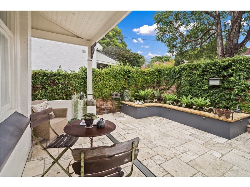 102 Atchison Street, Crows Nest NSW 2065