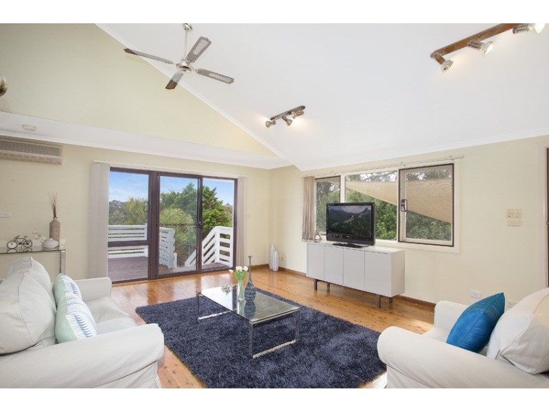 43 Victoria Avenue, Middle Cove NSW 2068