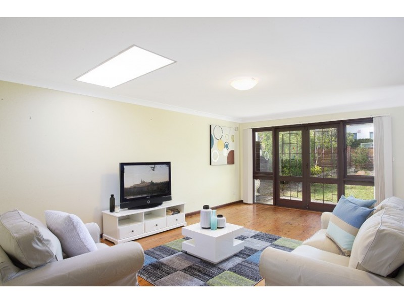 43 Victoria Avenue, Middle Cove NSW 2068