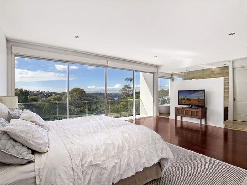 9 Victoria Avenue, Middle Cove NSW 2068