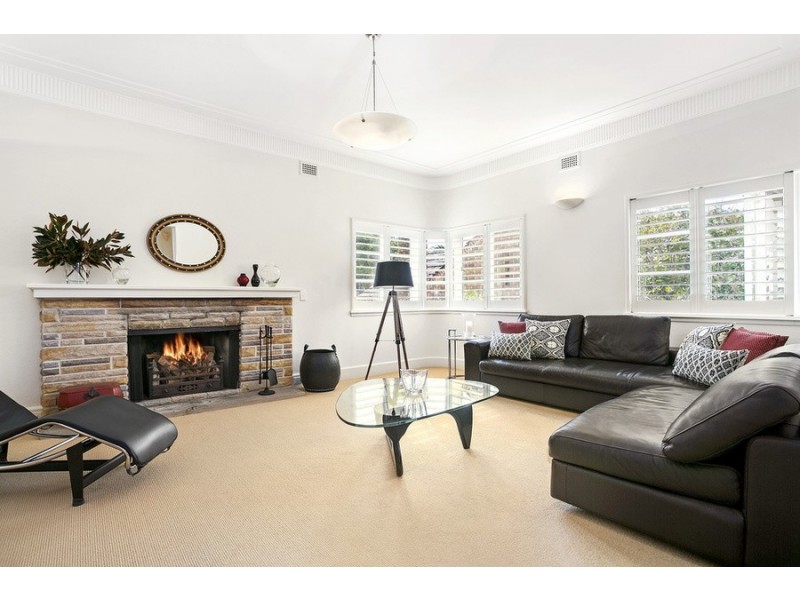 25 Amarna Parade, Roseville NSW 2069