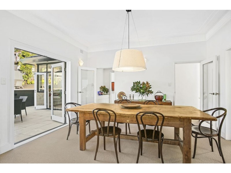 25 Amarna Parade, Roseville NSW 2069