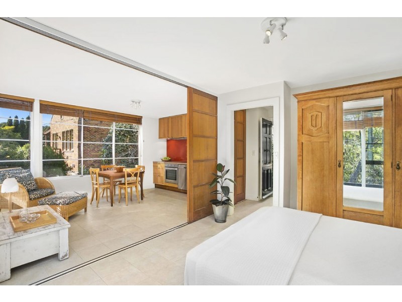 25 Amarna Parade, Roseville NSW 2069