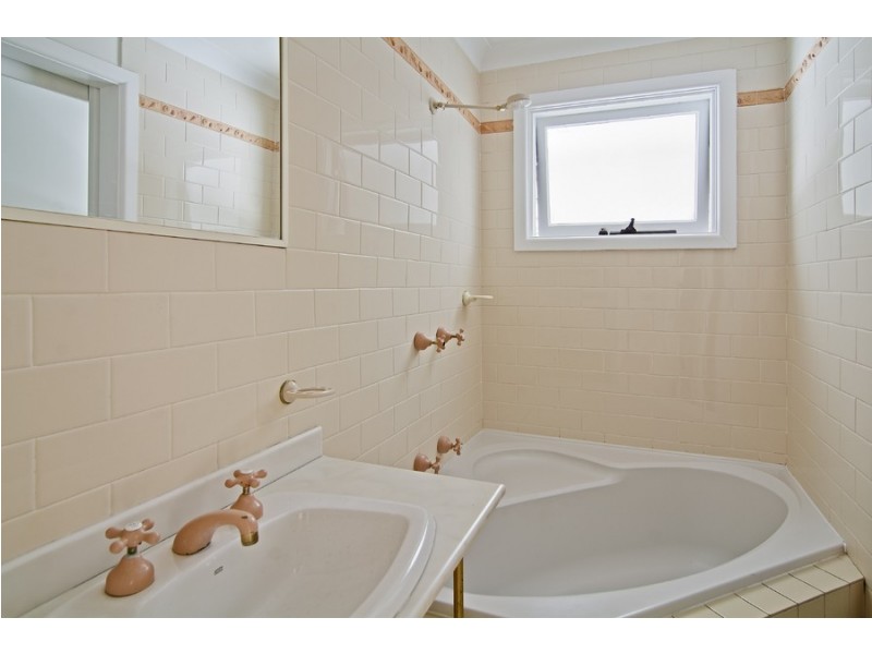 43A Victoria Avenue, Middle Cove NSW 2068
