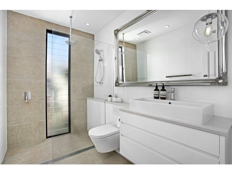 8 Carlos Road, Artarmon NSW 2064