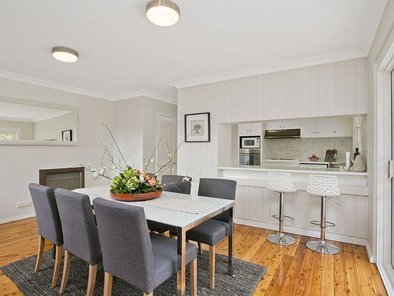 77 Sugarloaf Crescent, Castlecrag NSW 2068