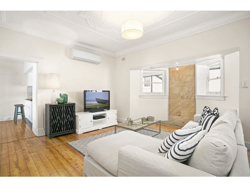 18 Windsor Road, Willoughby NSW 2068