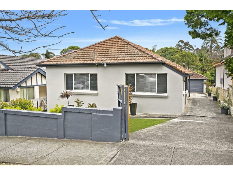 18 Windsor Road, Willoughby NSW 2068