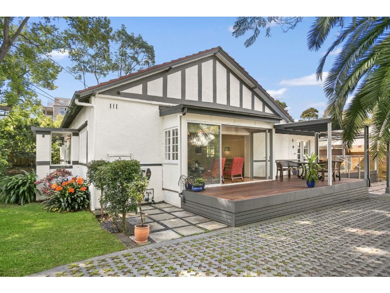 19 Melnotte Avenue, Roseville NSW 2069