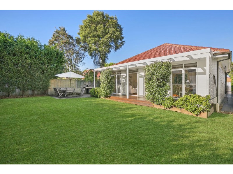 4 Summerville Crescent, Willoughby NSW 2068