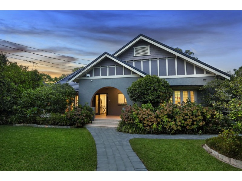 10 Duntroon Avenue, Roseville NSW 2069