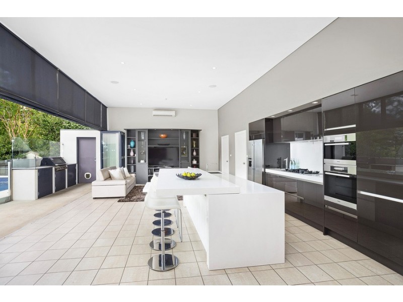 10 Duntroon Avenue, Roseville NSW 2069