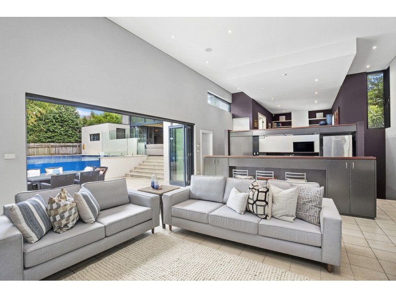 10 Duntroon Avenue, Roseville NSW 2069