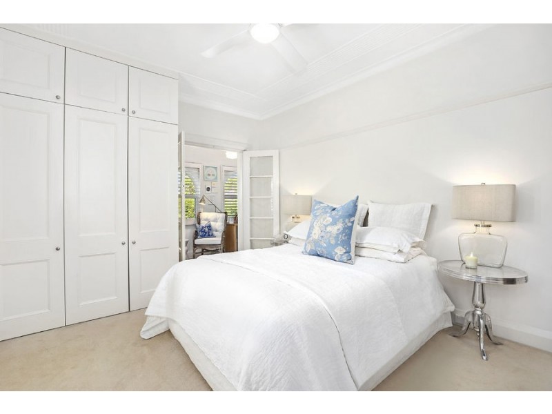 4 Summerville Crescent, Willoughby NSW 2068