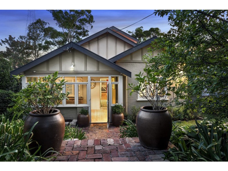 18 Lucknow Street, Willoughby NSW 2068